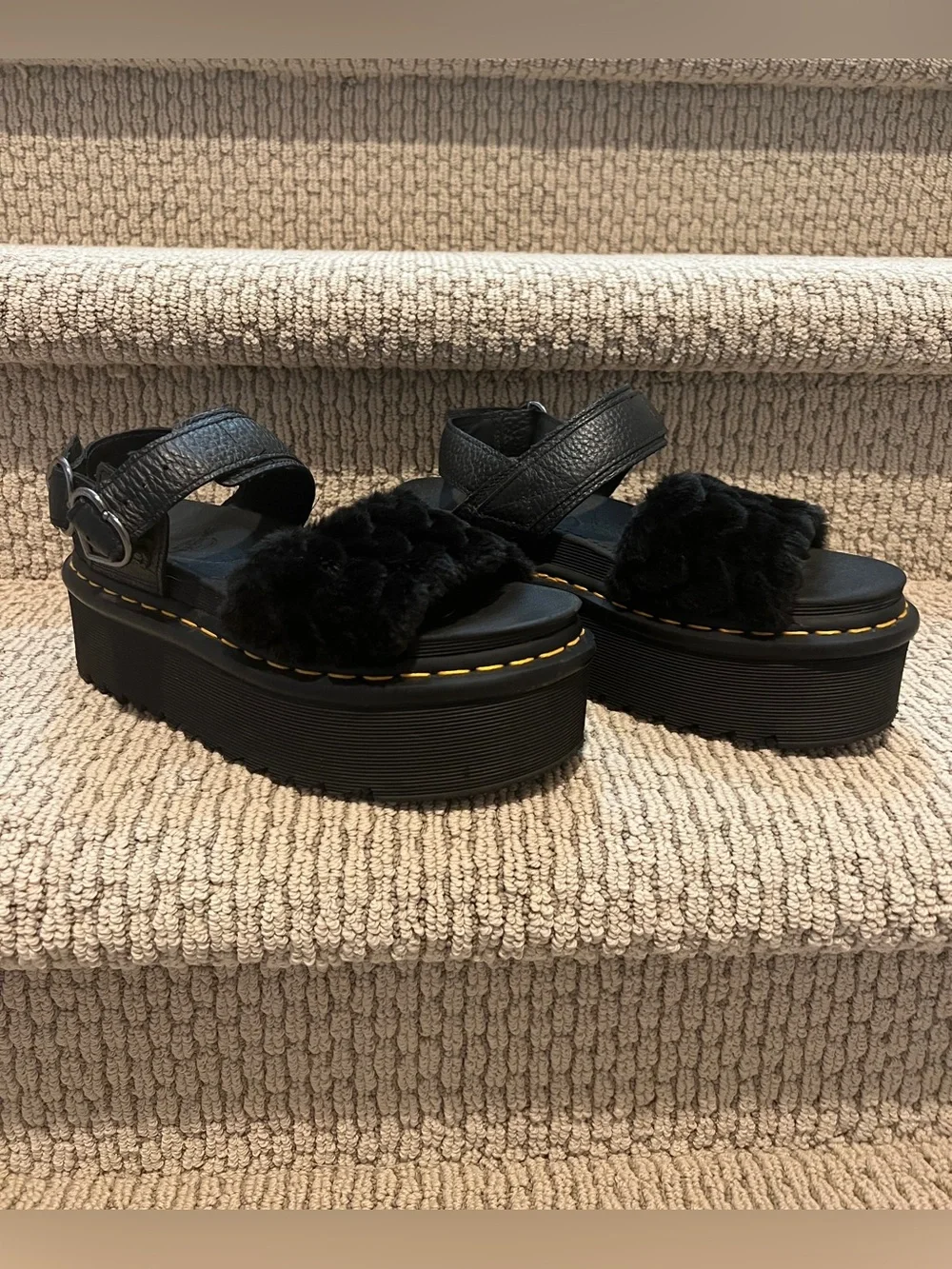 Dr. Martens Voss Quad Platform Sandals - Sz 7